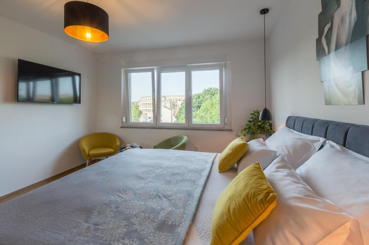 Sylvia Center Apartment พูลา ภายนอก รูปภาพ